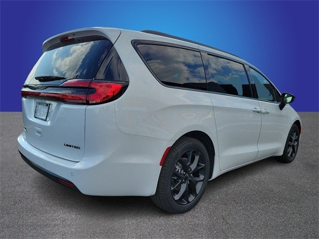 2023 Chrysler Pacifica PACIFICA LIMITED